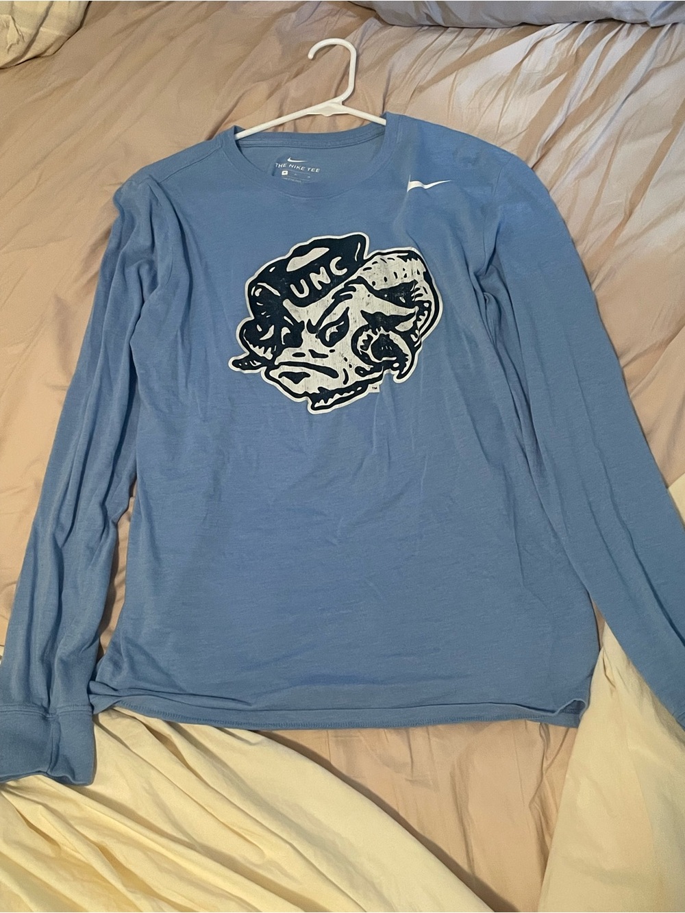 Nike UNC Tar Heels long sleeve shirt gently worn